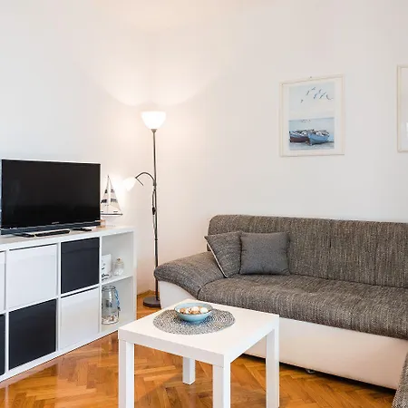 Bezauberndes Nur 150 Meter Zum Mit Meerblick, Grill, Wifi * Selce
