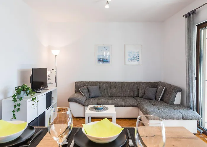 Апартаменты Bezauberndes Nur 150 Meter Zum Mit Meerblick, Grill, Wifi Селце
