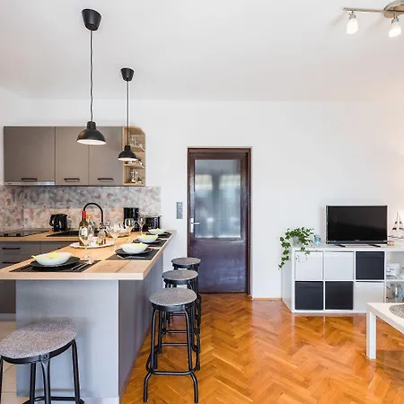 Bezauberndes Nur 150 Meter Zum Mit Meerblick, Grill, Wifi Apartment *