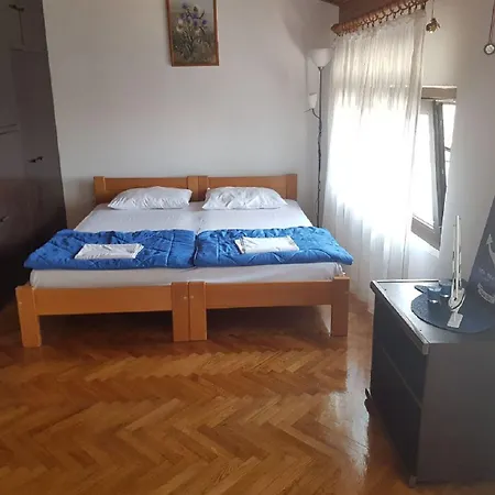 Bezauberndes Nur 150 Meter Zum Mit Meerblick, Grill, Wifi Apartment