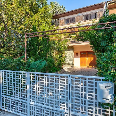 Bezauberndes Nur 150 Meter Zum Mit Meerblick, Grill, Wifi Apartment