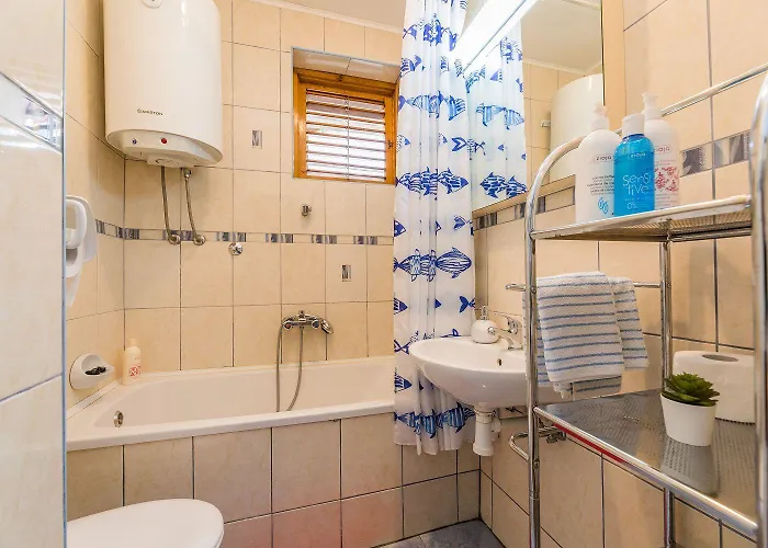 Bezauberndes Nur 150 Meter Zum Mit Meerblick, Grill, Wifi Appartamento