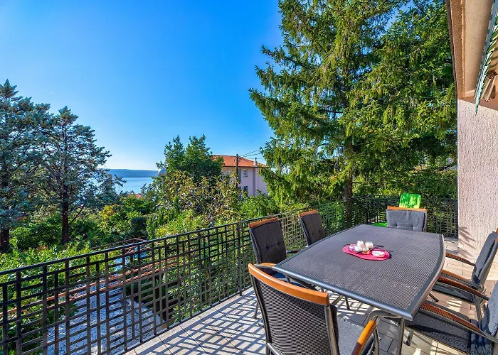 Bezauberndes Nur 150 Meter Zum Mit Meerblick, Grill, Wifi Appartamento Selce