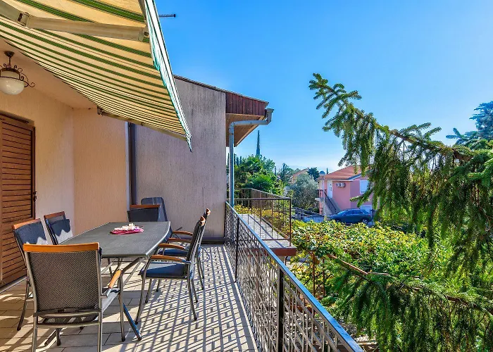 Appartamento Bezauberndes Nur 150 Meter Zum Mit Meerblick, Grill, Wifi Selce